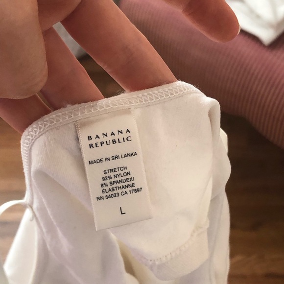 Simple white cami - Picture 3 of 3